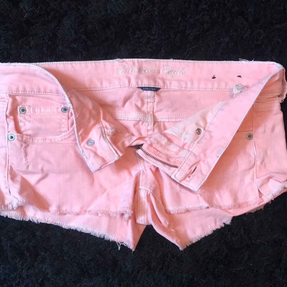 American Eagle peach cutoff shorts!